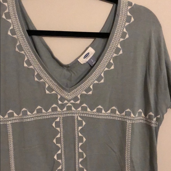 Top - Picture 2 of 2